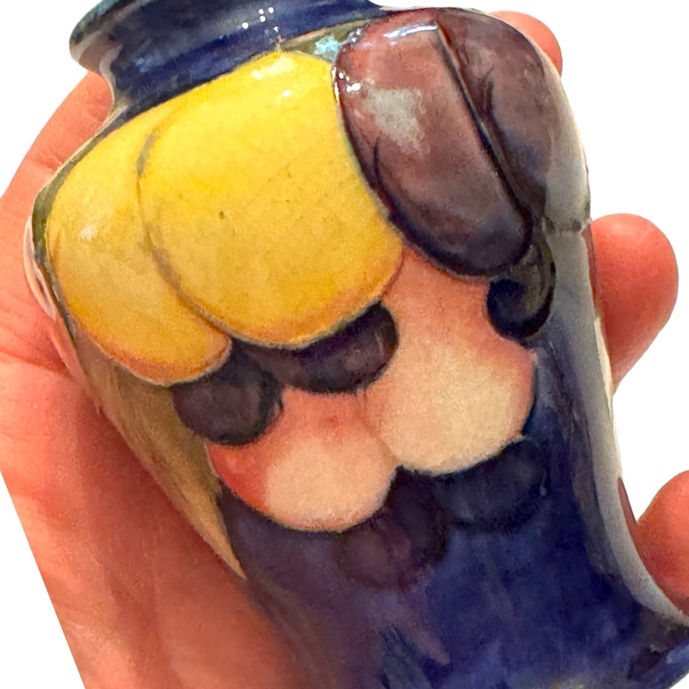 Moorcroft Wisteria Vase, 1930s Floral Rare collectible - Picture 6 of 7
